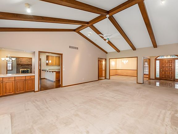 5th image of 3064 Southfork Dr
