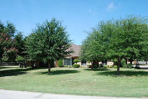 2nd image of 904 Meadow Dr