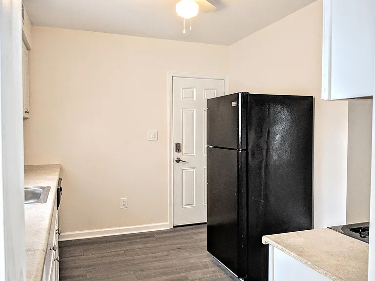 77 Jackson St #2 — Photo 3