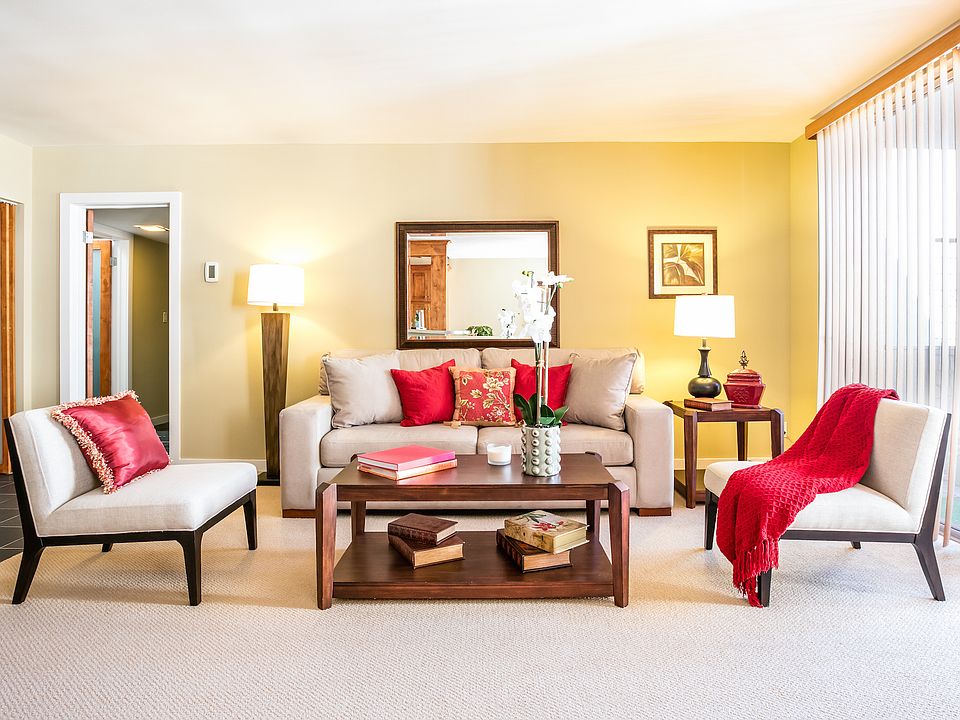 1st image of 1710 Malcolm Ave APT 305
