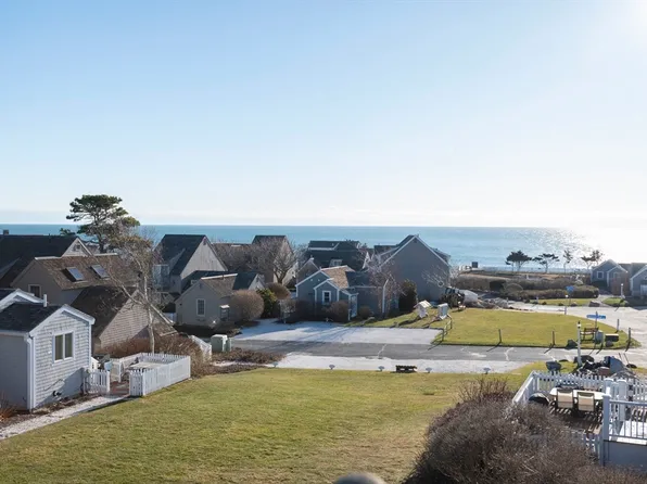 17 Brant Rock Rd #17, Mashpee, MA 02649