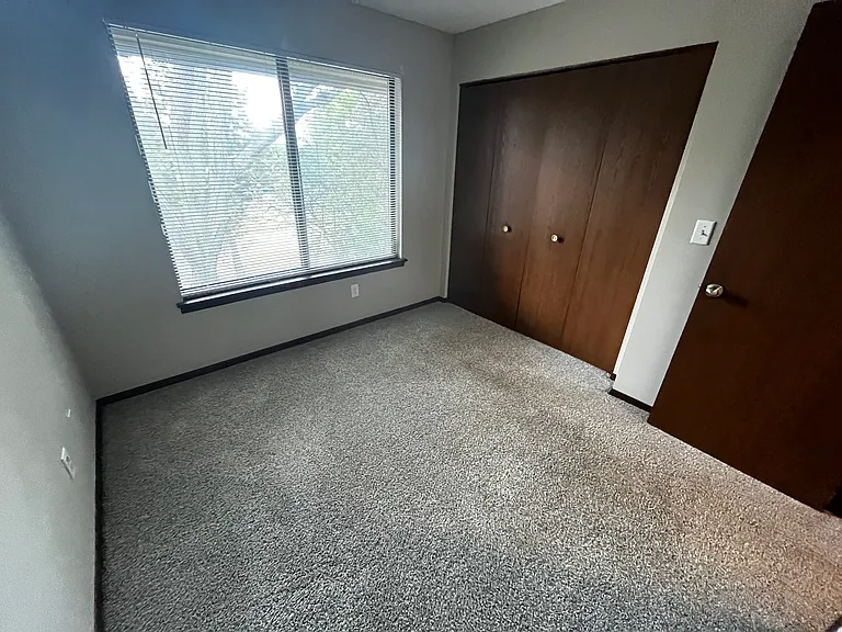 709 Fieldstone Ct #11 — Photo 14