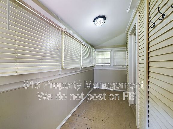 3rd image of 2729 Calumet St
