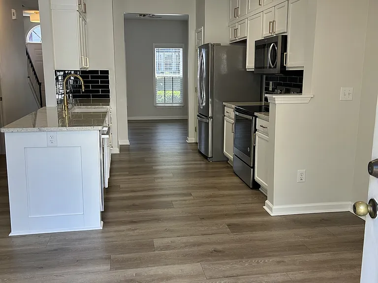 263 Hadley Commons Dr #1 — Photo 5