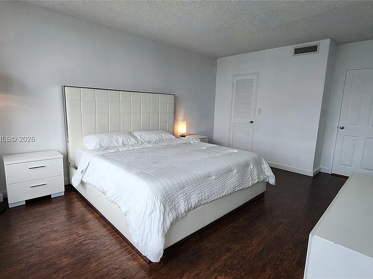 1500 Bay Rd #1550S — Photo 6