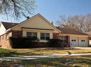 2547 Riata Ln, Houston, TX 77043