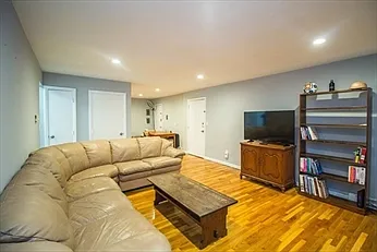 50 Seymour St #8 — Photo 10