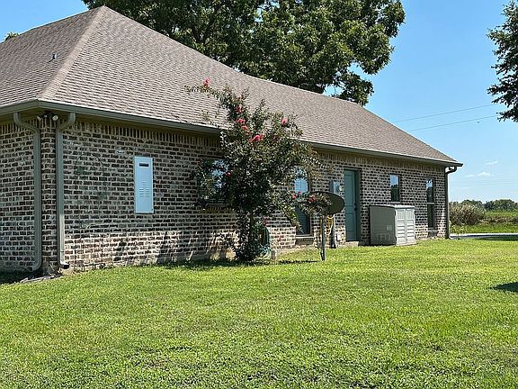 3rd image of 145 Minnow Farm Rd