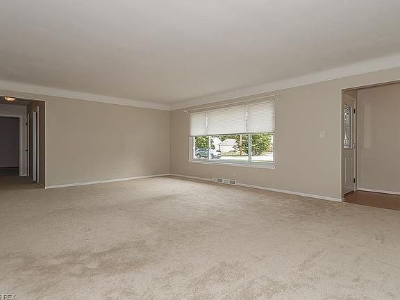 4th image of 436 Cary Jay Blvd