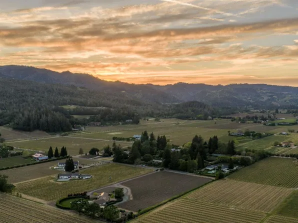 1670 Cabernet Lane, St. Helena, CA 94574
