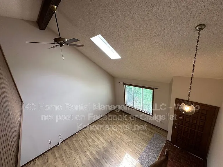 6251 Rene St — Photo 14
