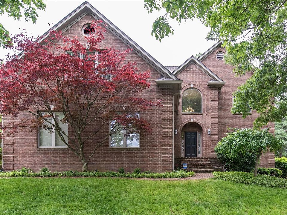 1st image of 4024 Peppertree Dr