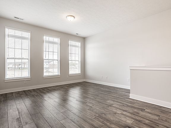 5th image of 968 Kinzer Ave