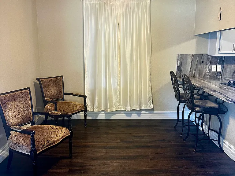 35 Mill Ct — Photo 13
