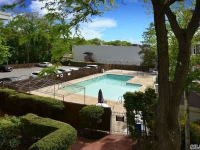 200 S Middle Neck Rd APT E3, Great Neck, NY, 11021