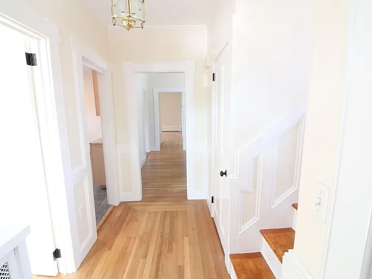 8 Morton Ave — Photo 12