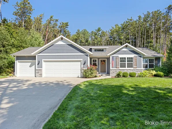 4349 Tracy Trl, Dorr, MI 49323