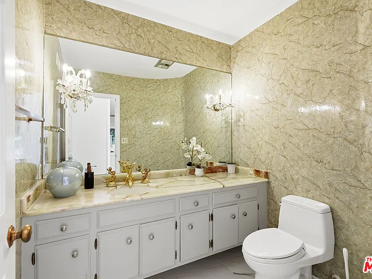 11410 Canton Dr — Photo 25