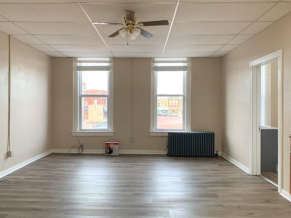 1st image of 368 S Side Sq APT A