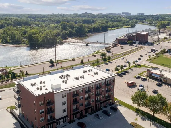 Riverview Apartments