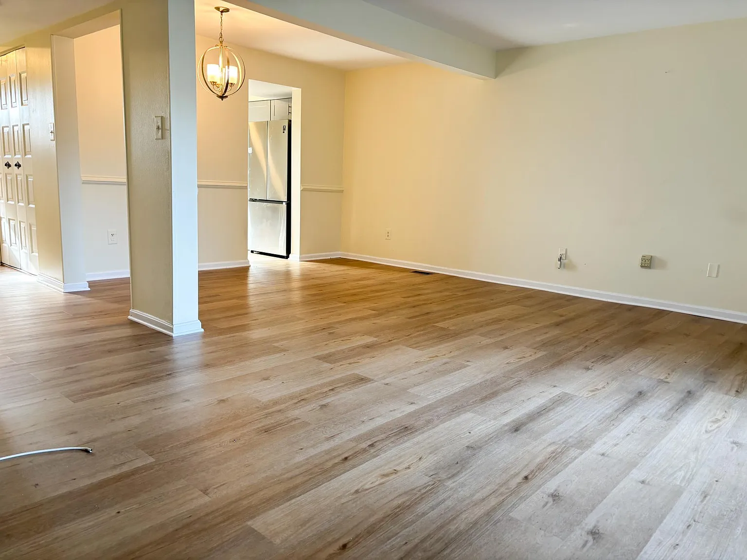 3 bed, 2000 sqft, $2,950 — Photo 3