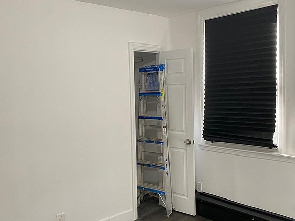 4th image of 92 Ann St #1