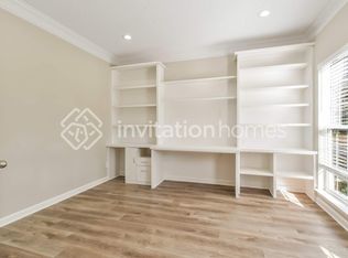 6607 Reedy Creek Rd, Charlotte, NC 28215