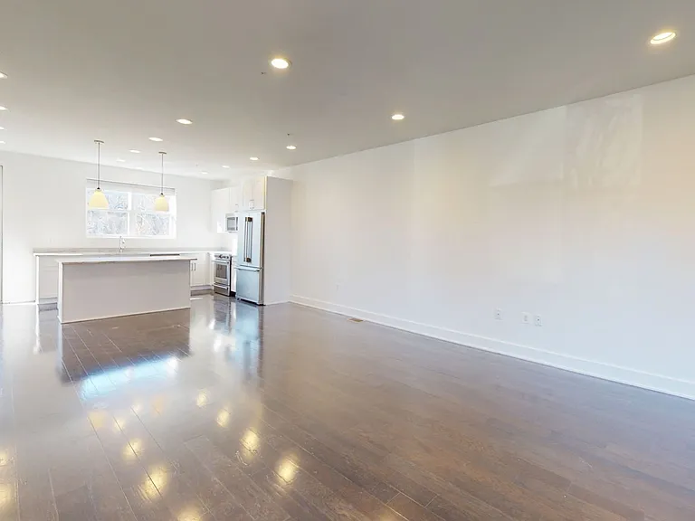 3306 9th St NE #1 — Photo 12