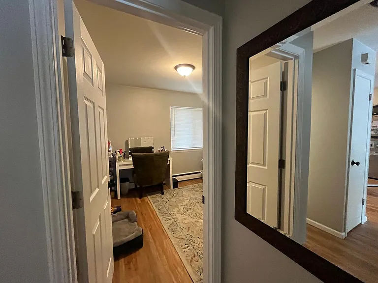 2705 N Oakland Ave — Photo 7