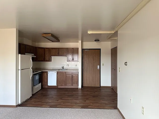 851 University Dr #307 — Photo 1