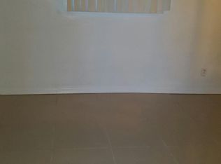 435 S 16th St #A, Las Vegas, NV 89101