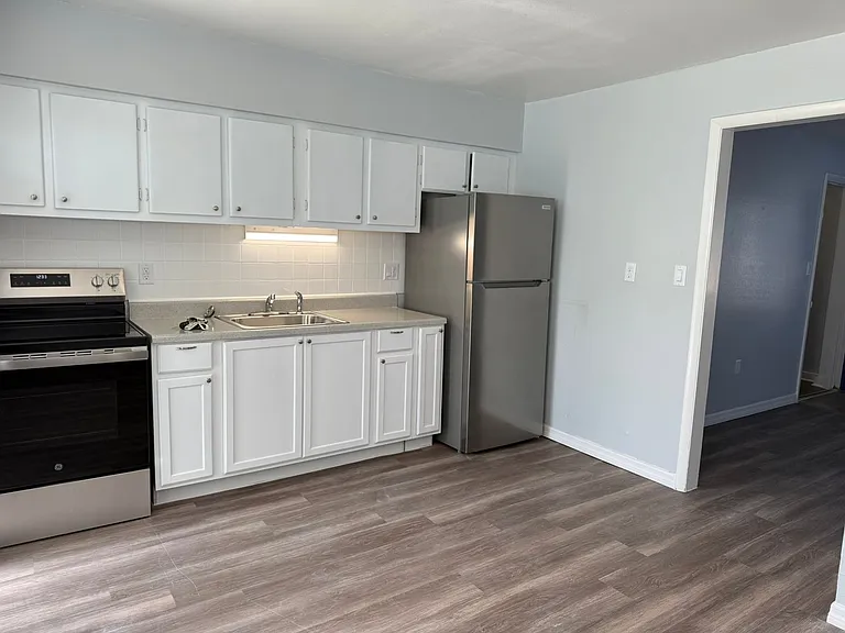 Manatee Bay Apartments — Photo 50