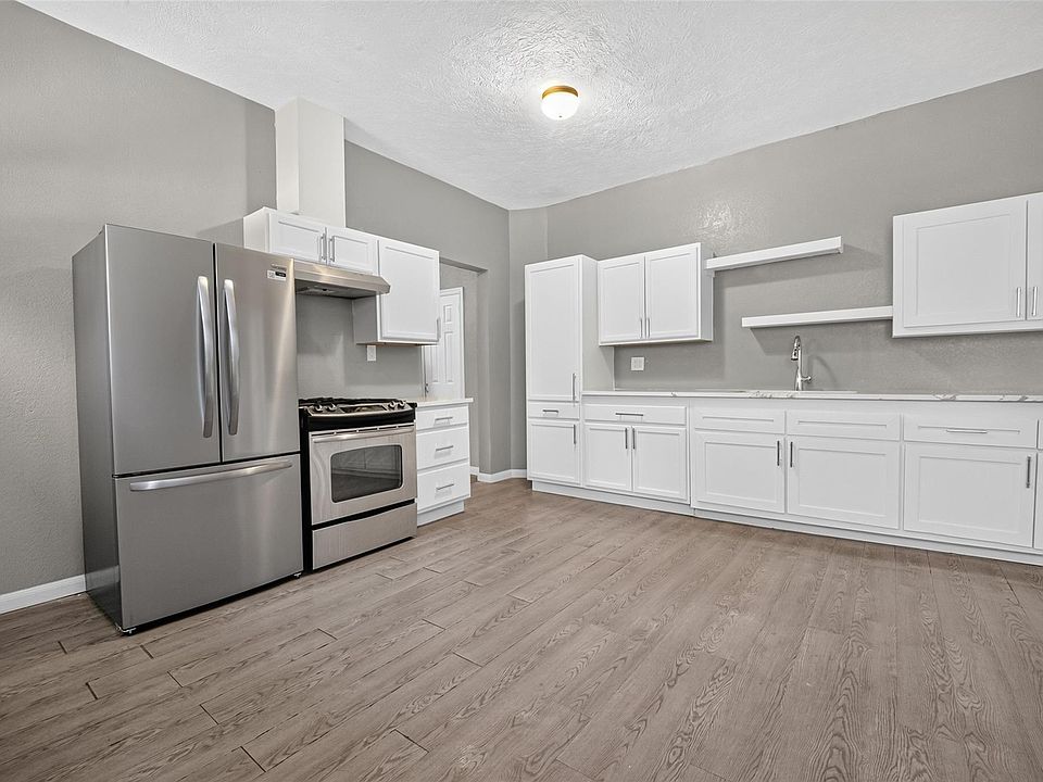 1st image of 3010 Garrow St