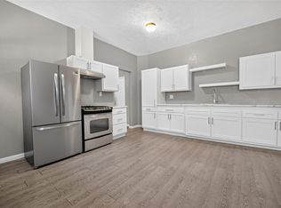 3010 Garrow St, Houston, TX 77003