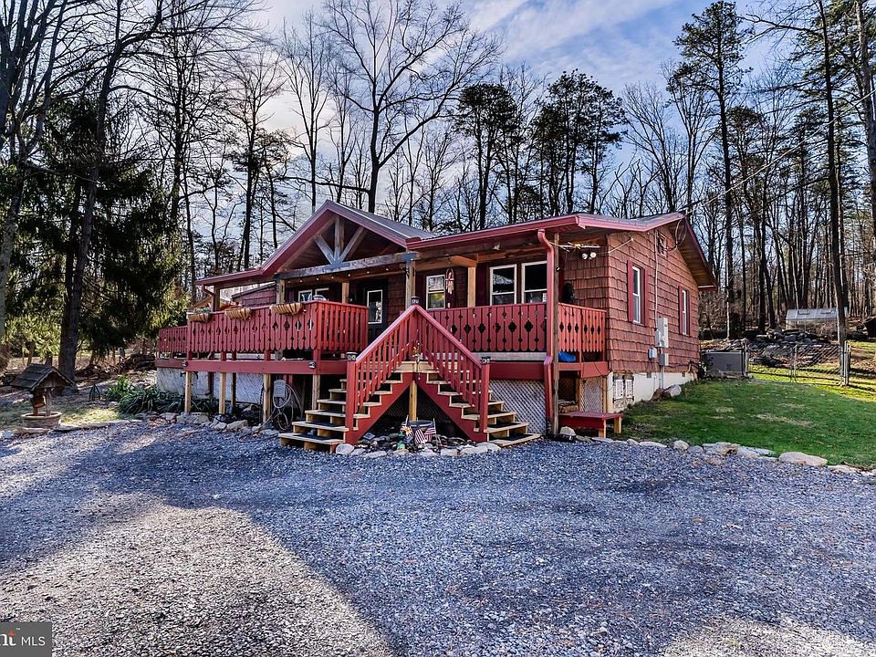 1st image of 128 Pine Tree Dr