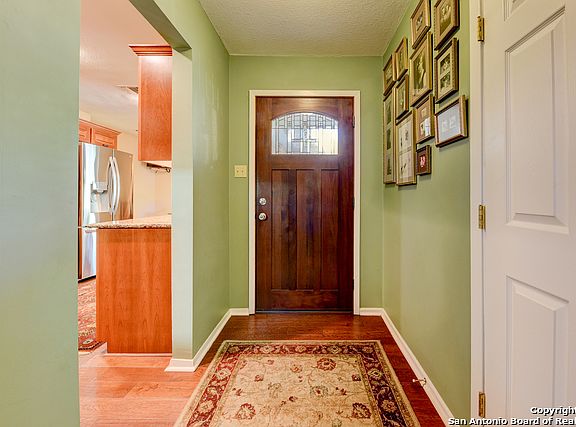 5th image of 8314 Athenian Dr