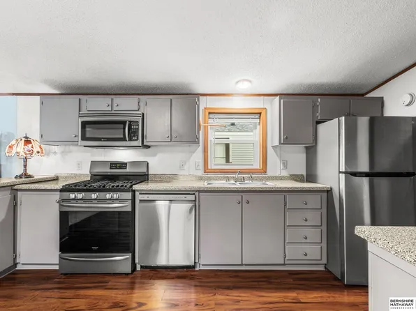 6363 Grover St Trailer 13, Omaha, NE 68106