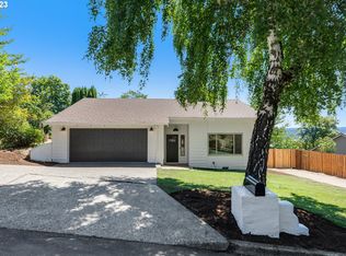 9262 SE Lynn Ln, Happy Valley, OR 97086