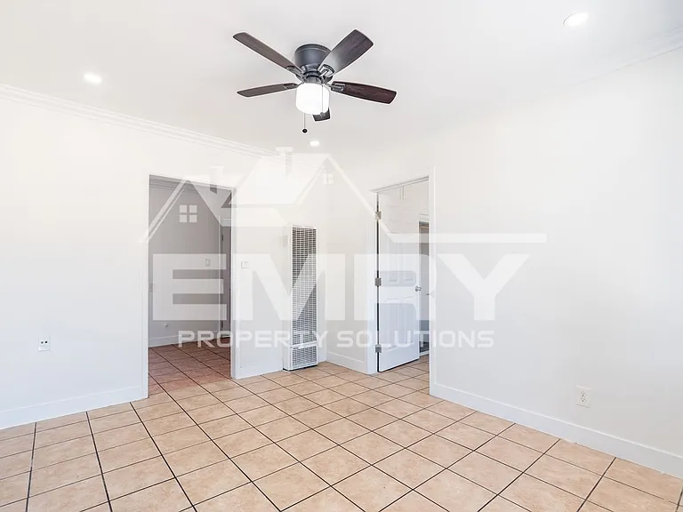 428 N Poplar Ave — Photo 13