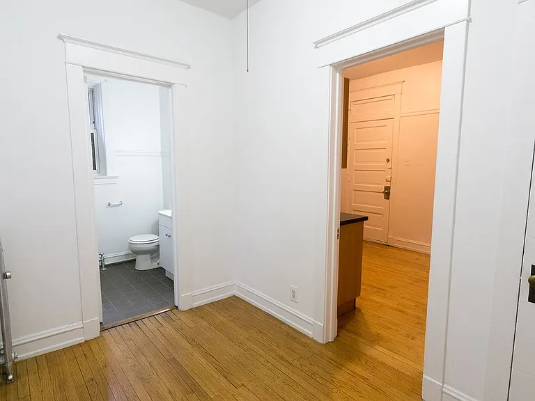 5700 S. Blackstone Avenue — Photo 21
