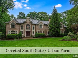 865 Olentangy Rd, Franklin Lakes, NJ 07417