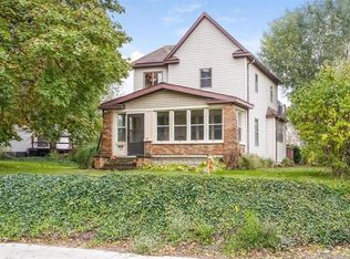 728 Leonard St NE, Grand Rapids, MI