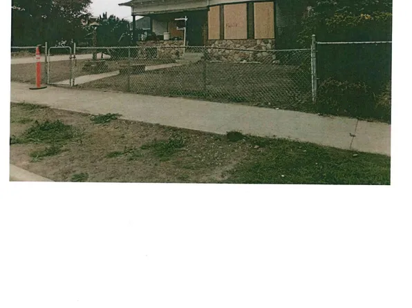 808 Kentucky St, Bakersfield, CA 93305