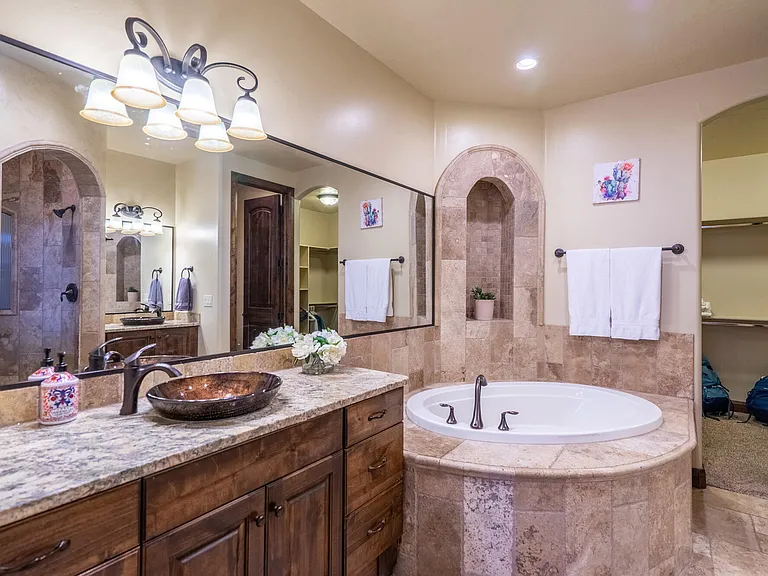 2732 S 4010 W — Photo 36