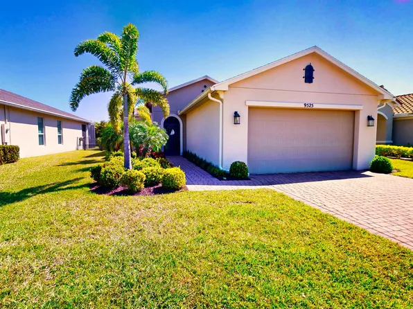 9525 SW Royal Poinciana Drive, Port St Lucie, FL 34987