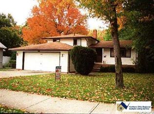 130 W Glendale Ave, Bedford, OH 44146