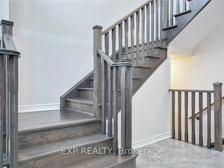 39 Morrison Dr — Photo 9