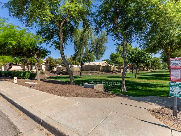 2135 E Brooks St — Photo 35