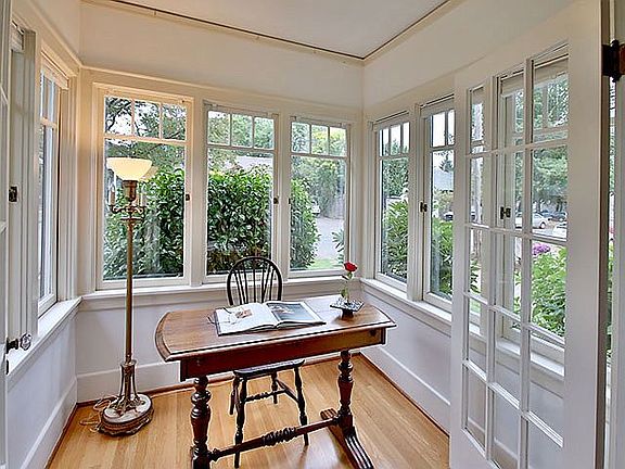 Sunroom w/French Doors