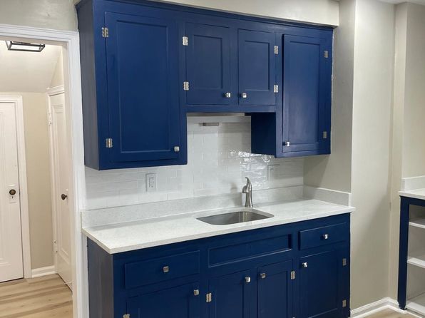 2045 N Elizabeth St #2